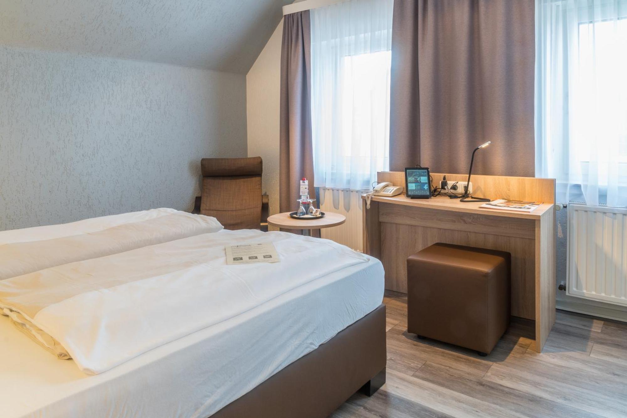 רמשייד Hotel Restaurant Kromberg מראה חיצוני תמונה